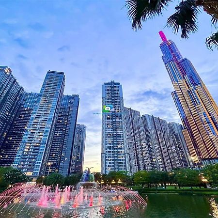 The Vinhomes Central Park Apartments - The Buildings Surrounding Landmark 81 Ho Chi Minh-Byen Eksteriør billede