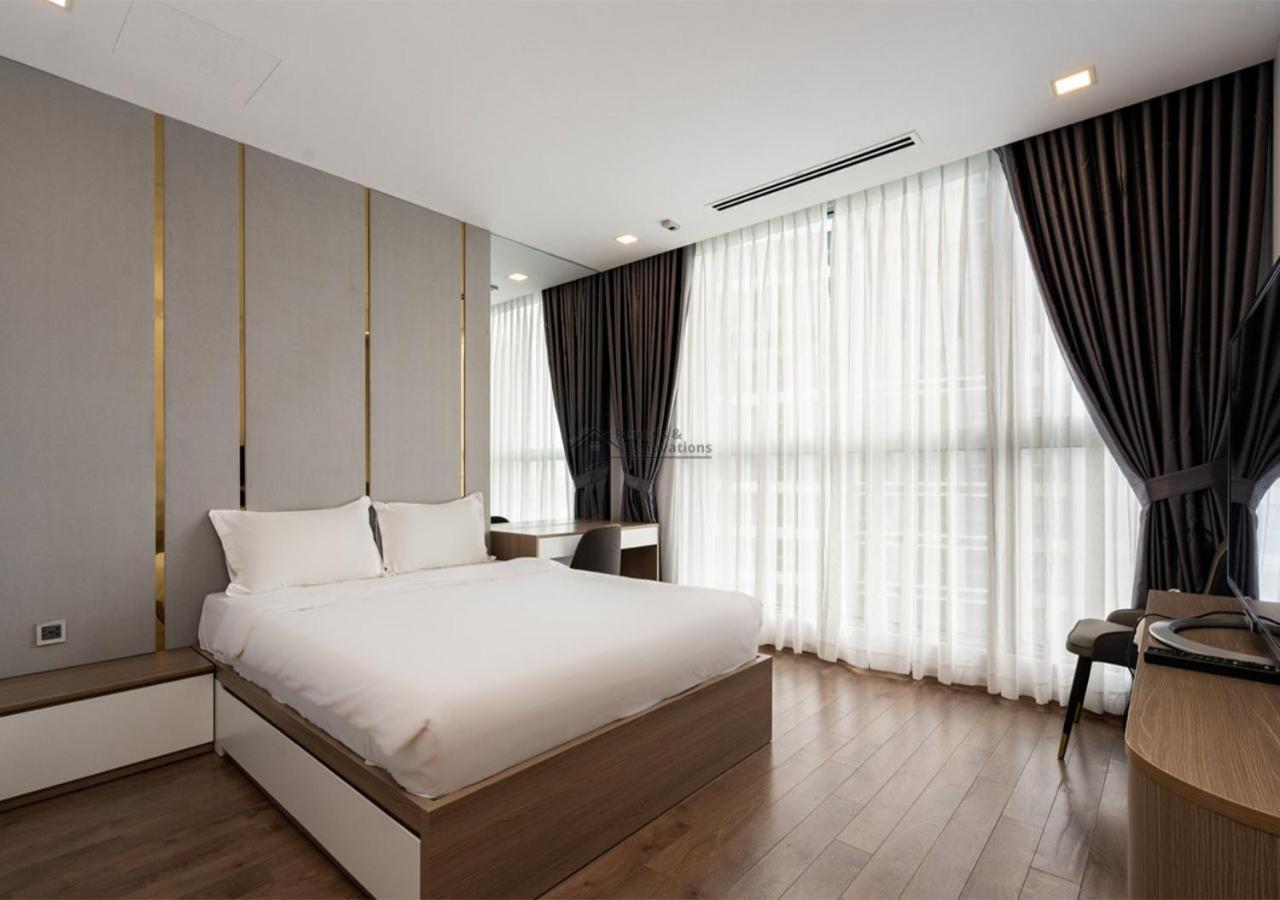The Vinhomes Central Park Apartments - The Buildings Surrounding Landmark 81 Ho Chi Minh-Byen Eksteriør billede