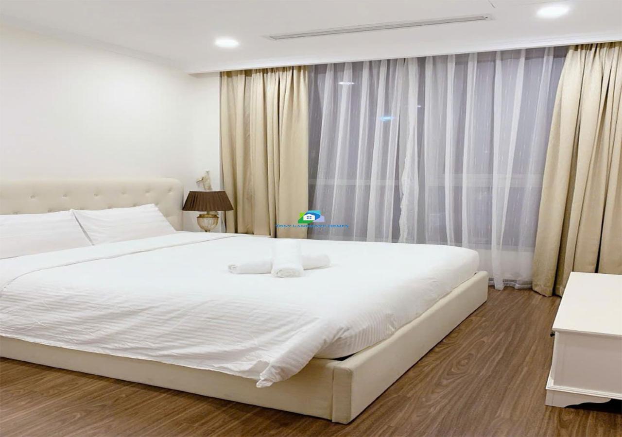 The Vinhomes Central Park Apartments - The Buildings Surrounding Landmark 81 Ho Chi Minh-Byen Eksteriør billede